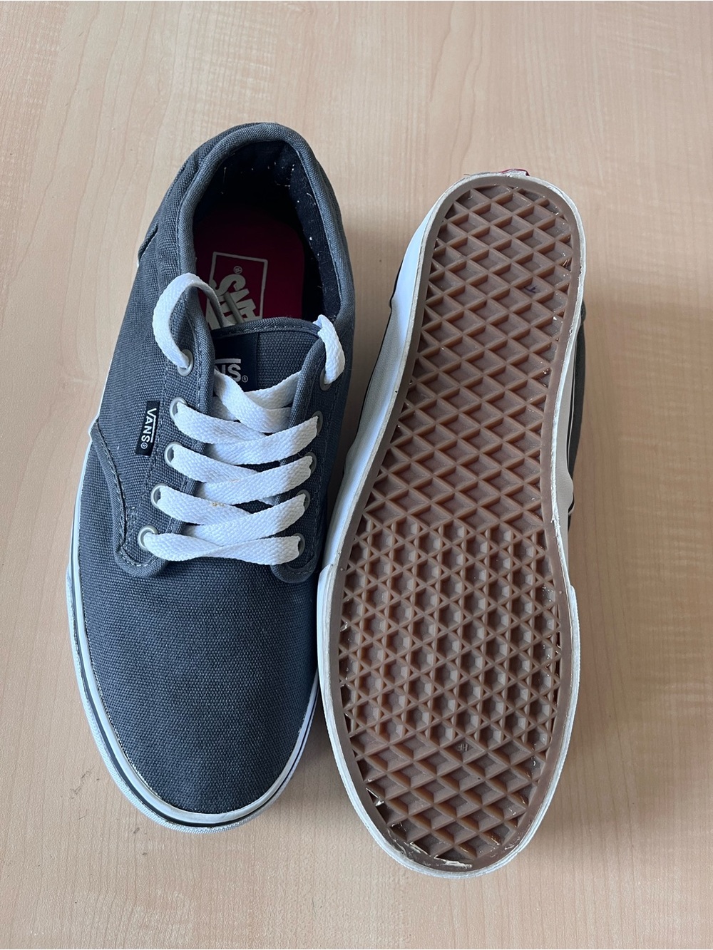 Vans Gray Canvas Low-Top Sneakers with White Laces - Picture 2 of 3